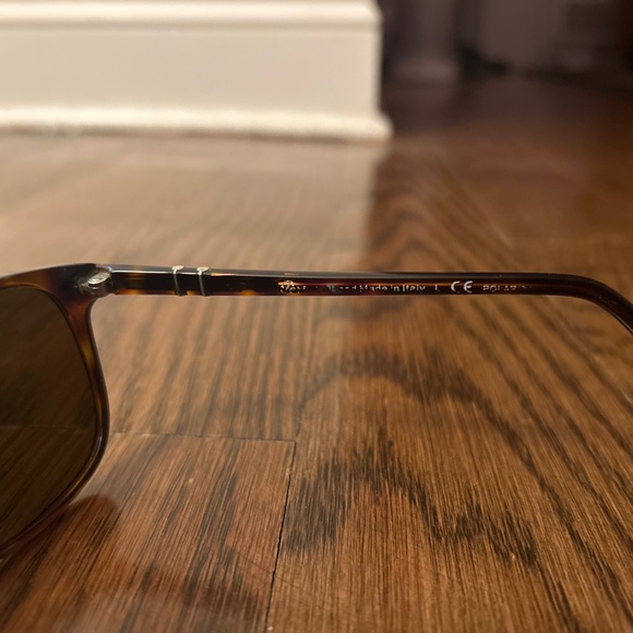 Persol Tortoiseshell Glasses - Picture 4 of 7